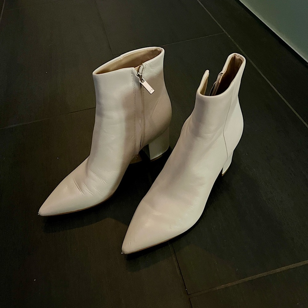 Marc Fisher White Leather Booties 6.5